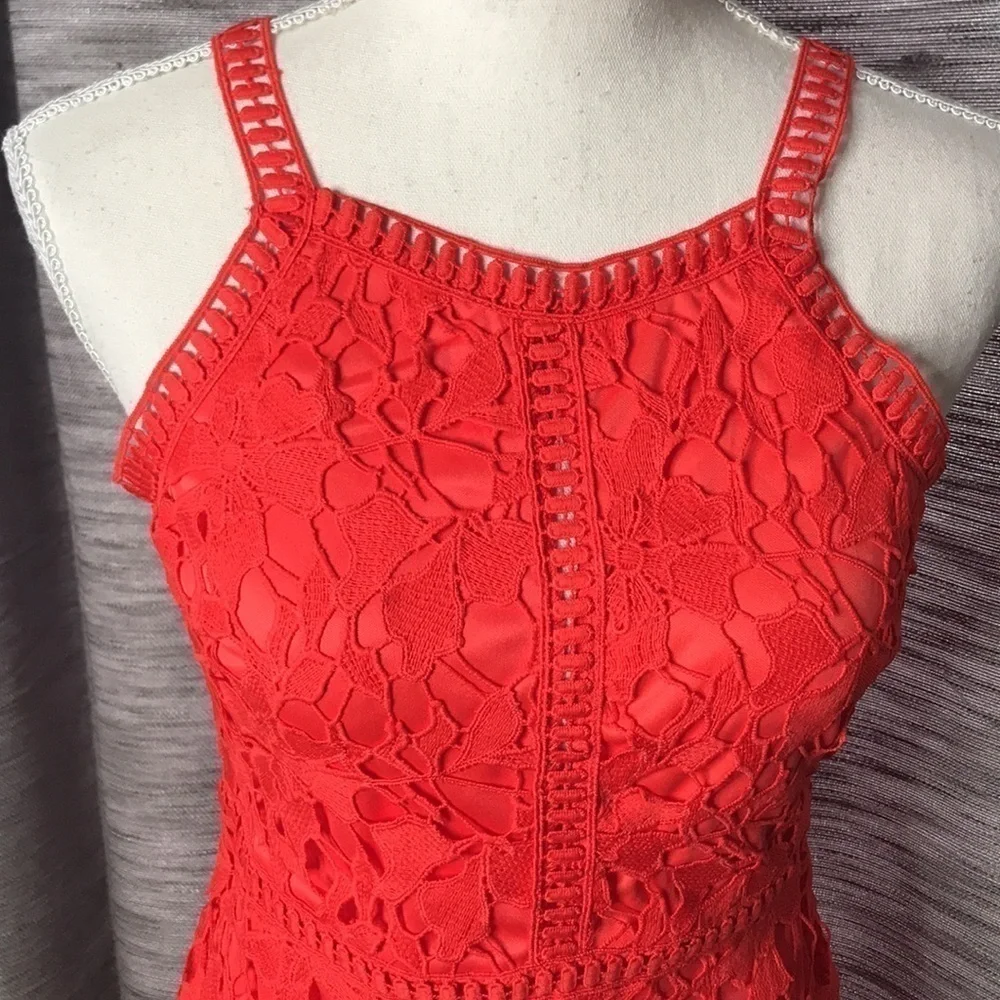 SHE + SKY RED SMALL DRESS - Picture 5 of 9